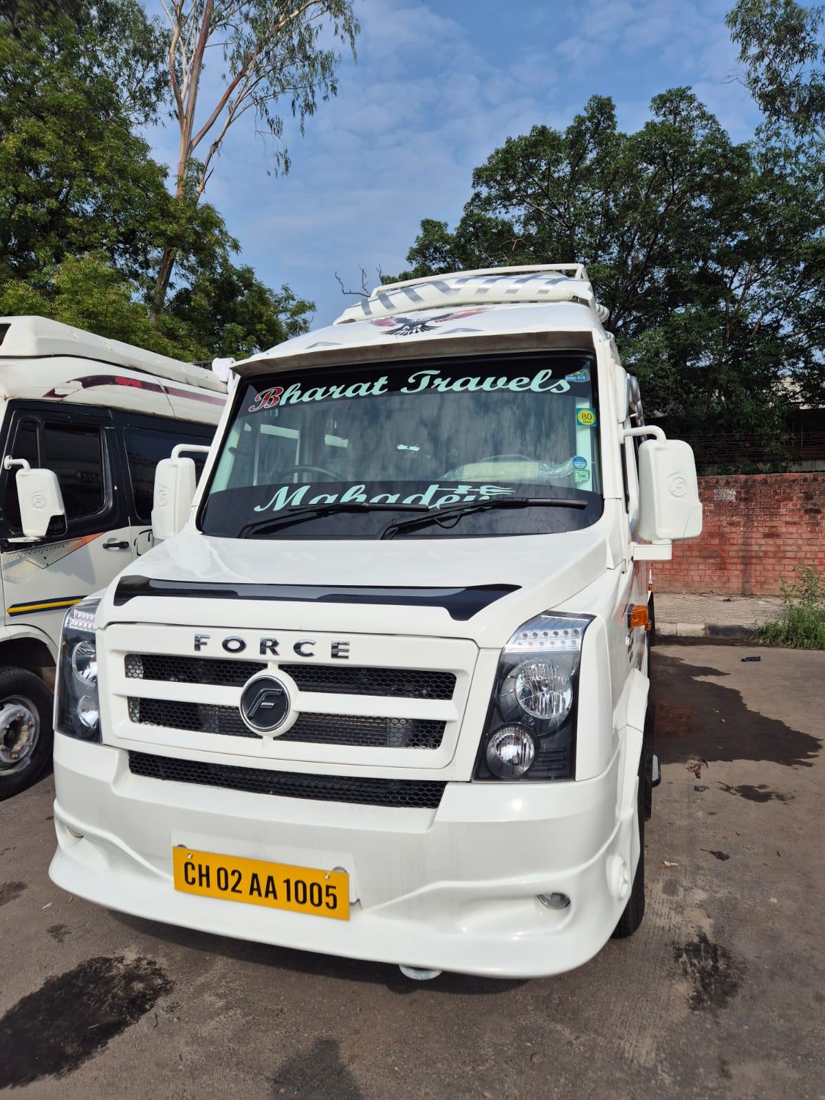 20 Seater Tempo Traveller Hire in Chandigarh